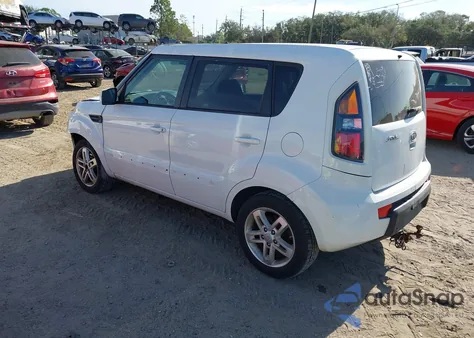 2011 Kia Soul + z USA, uszkodzony, nr VIN KNDJT2A25B7300649